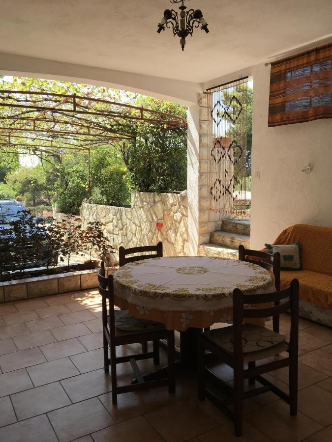 Apartments With A Parking Space Ivan Dolac, Hvar - 15784 Екстер'єр фото
