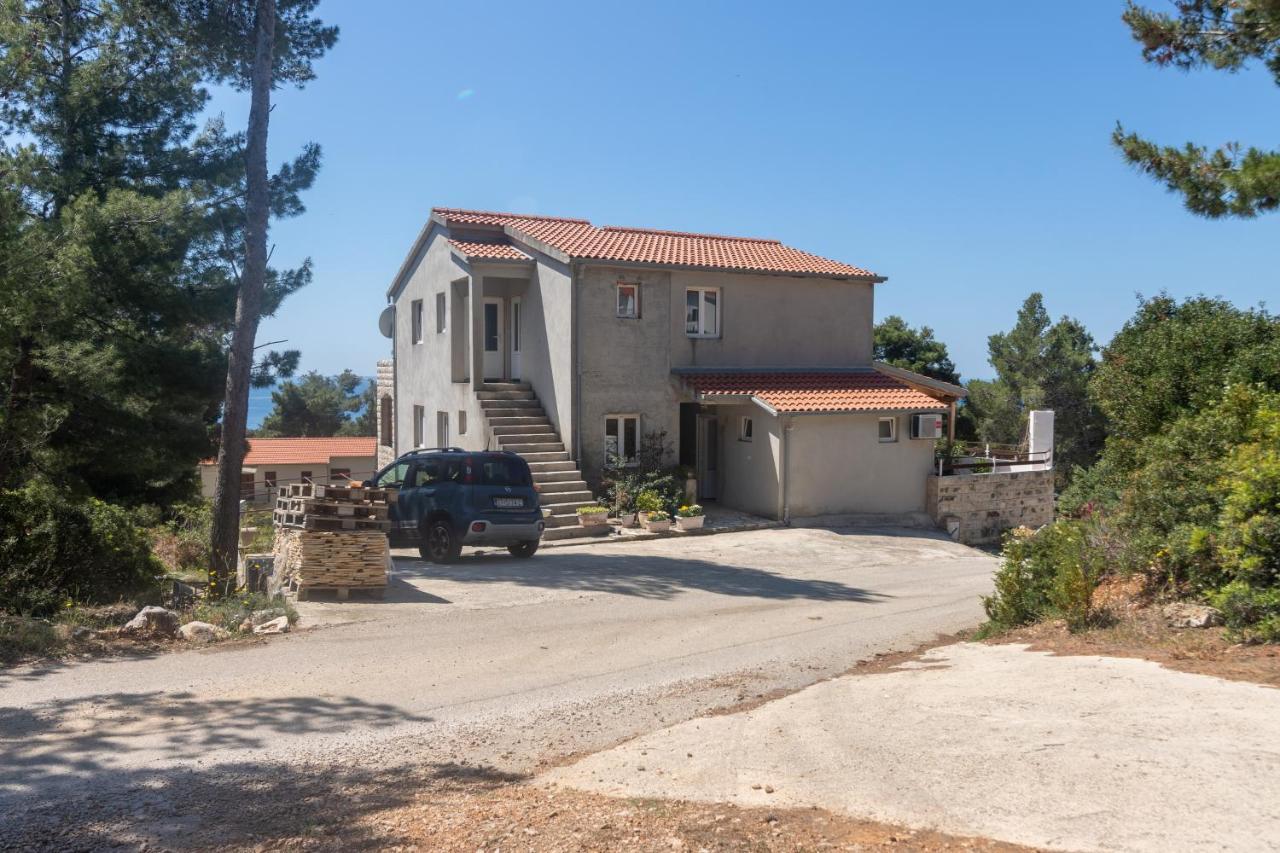 Apartments With A Parking Space Ivan Dolac, Hvar - 15784 Екстер'єр фото