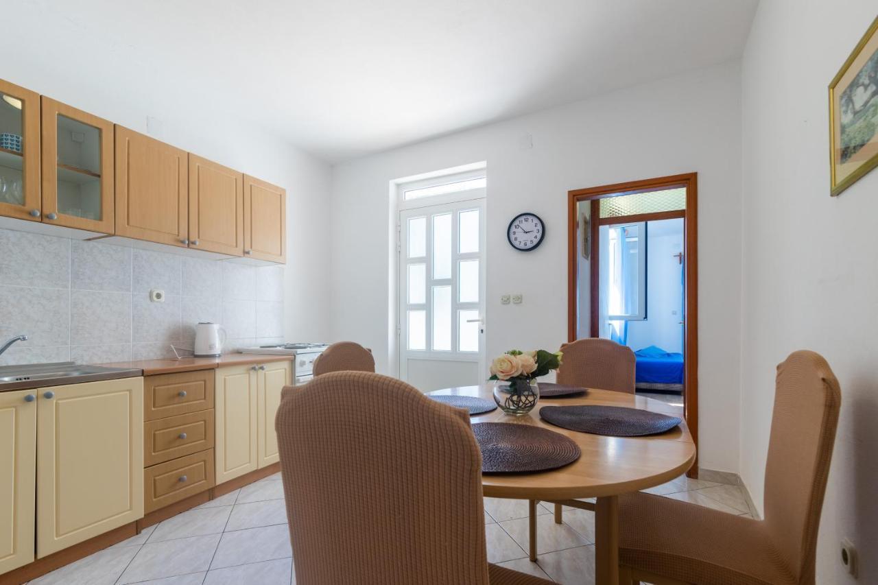 Apartments With A Parking Space Ivan Dolac, Hvar - 15784 Екстер'єр фото